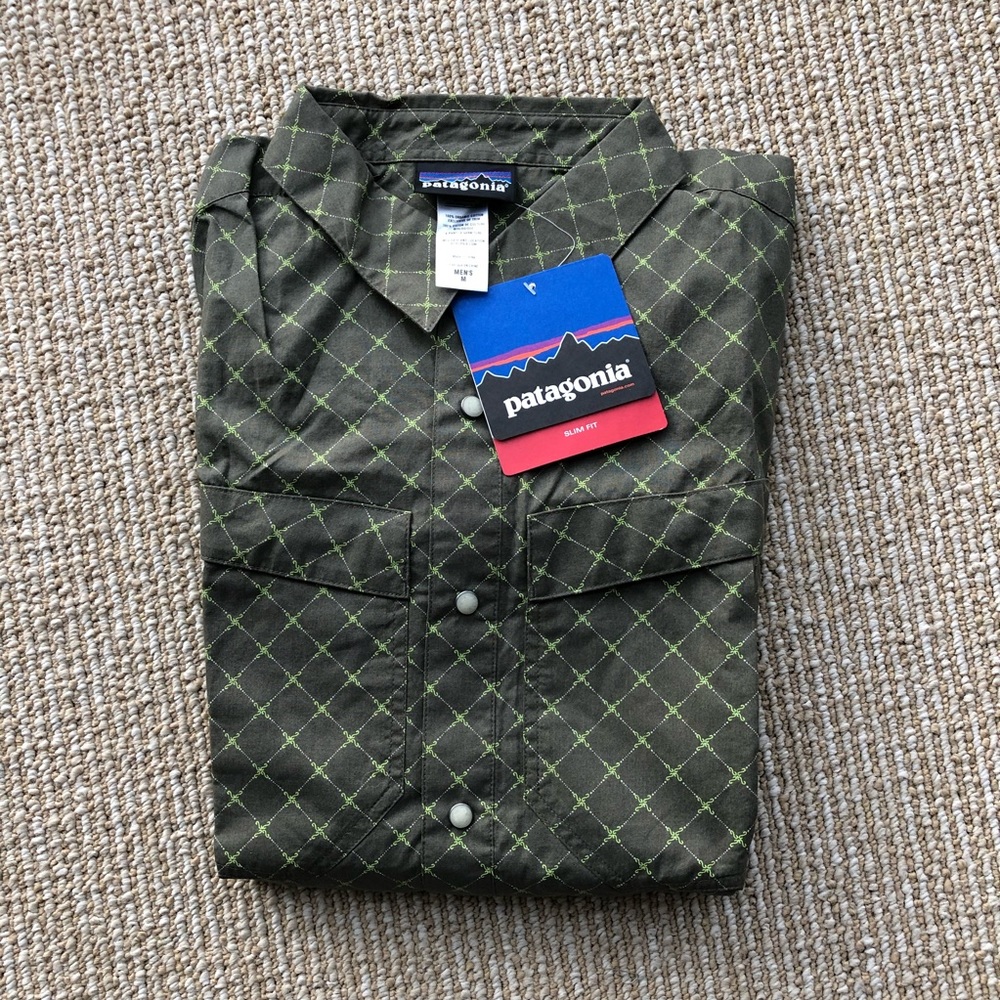 NWT Mens Patagonia Button Up Shirt Size M